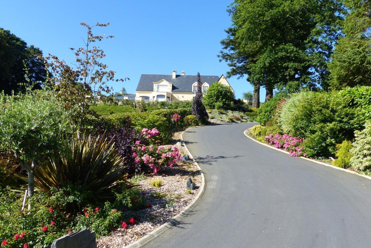 Le Domaine Des Chevaliers De Malte Bed & Breakfast Villedieu-les-Poëles Eksteriør bilde